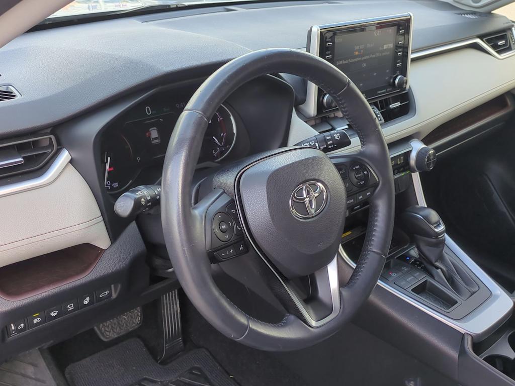 Thumbnail: 2021 Toyota RAV4 - 2