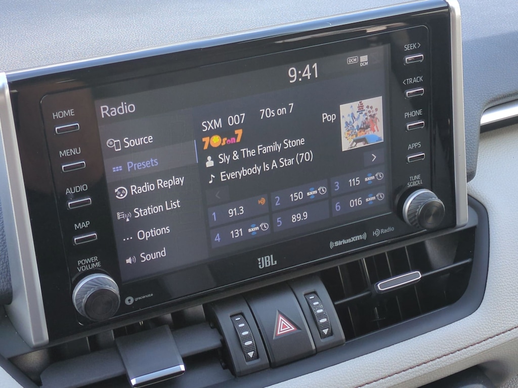 Thumbnail: 2021 Toyota RAV4 - 14