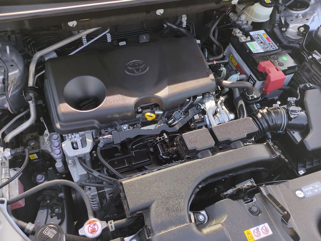 Thumbnail: 2021 Toyota RAV4 - 8