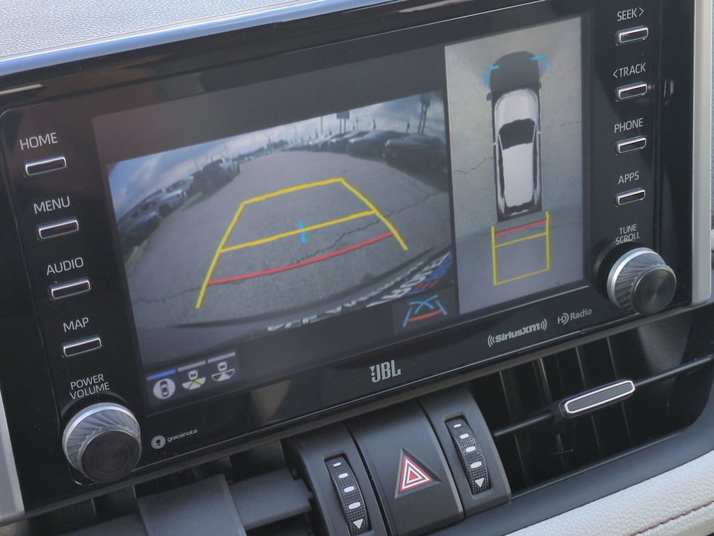 Thumbnail: 2021 Toyota RAV4 - 25