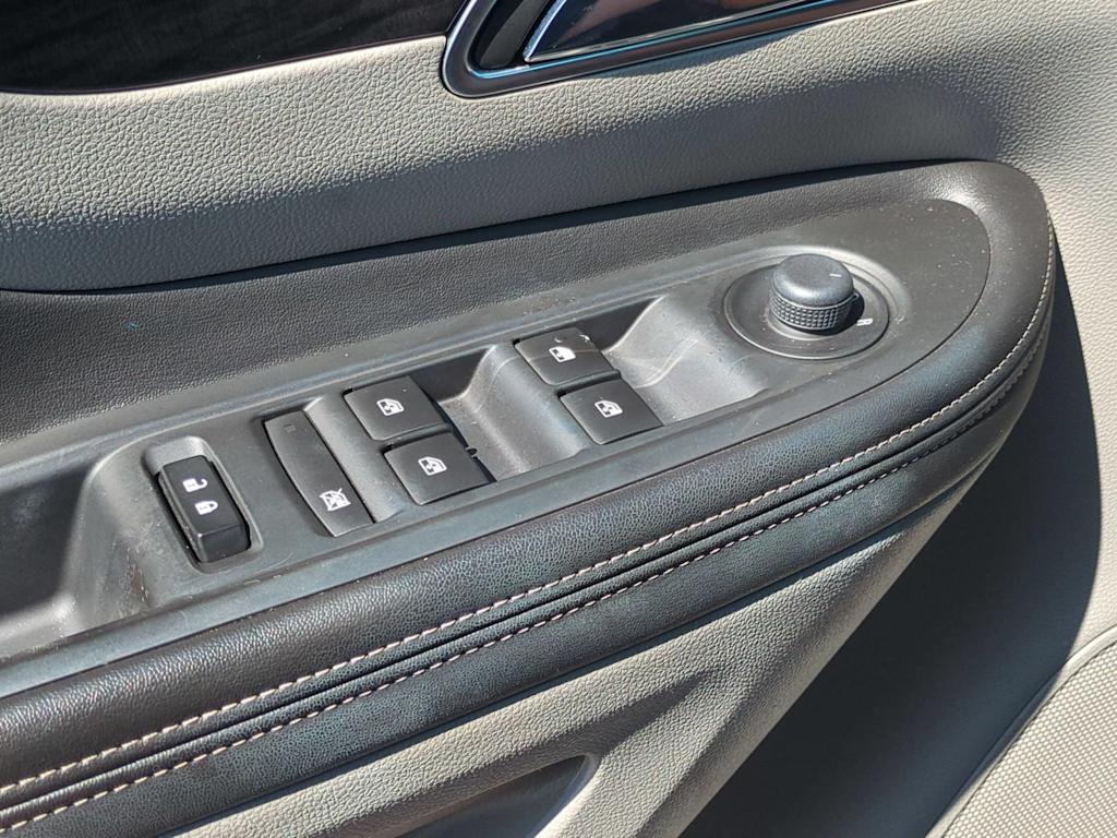 Thumbnail: 2016 Buick Encore - 28