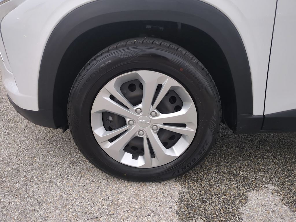Thumbnail: 2025 Chevrolet Trax - 8