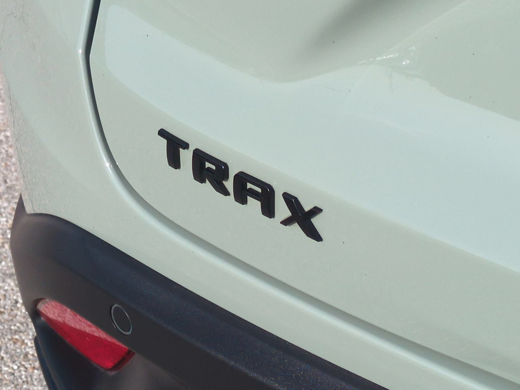 Thumbnail: 2024 Chevrolet Trax - 7