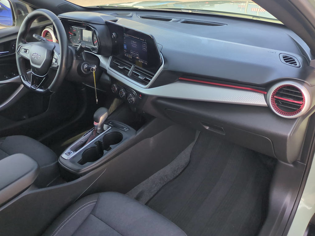 Thumbnail: 2024 Chevrolet Trax - 13