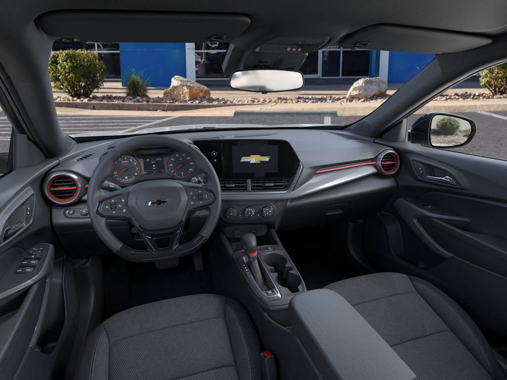 Thumbnail: 2026 Chevrolet Trax - 2