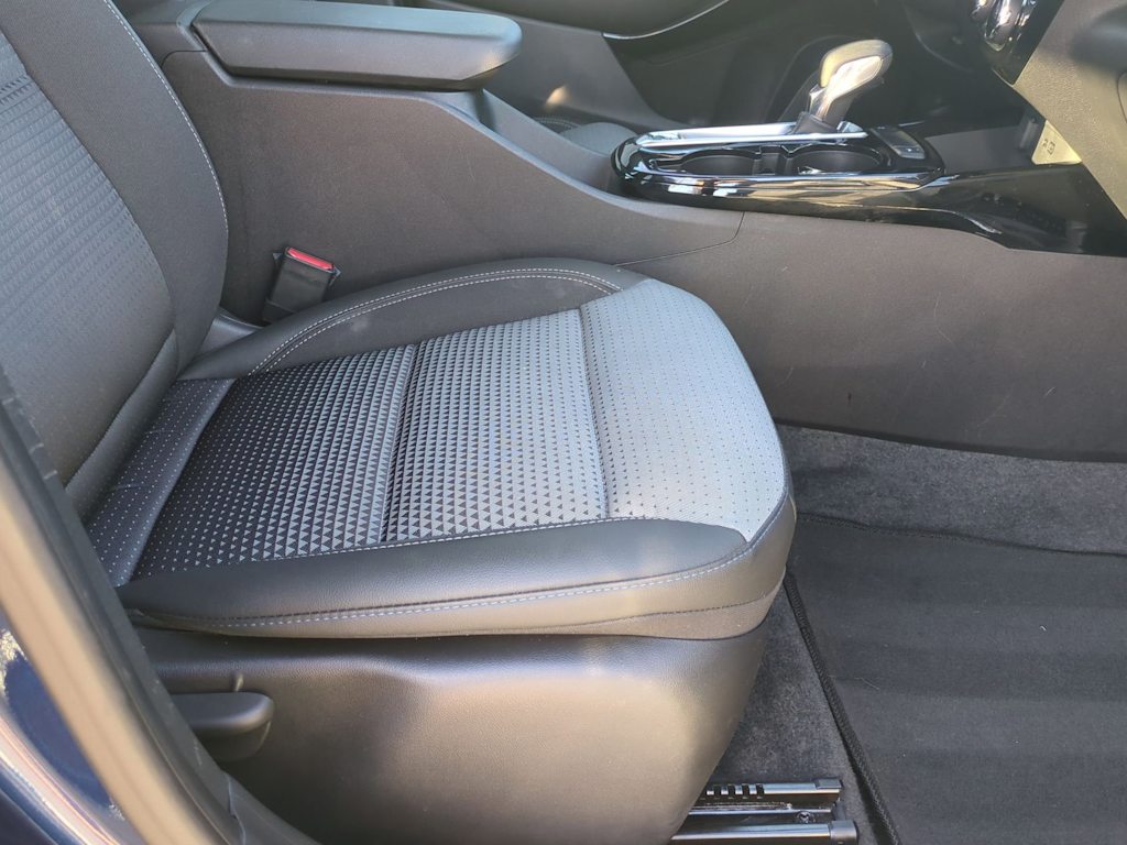 Thumbnail: 2024 Chevrolet Trax - 31