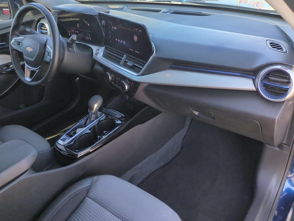 Thumbnail: 2024 Chevrolet Trax - 13