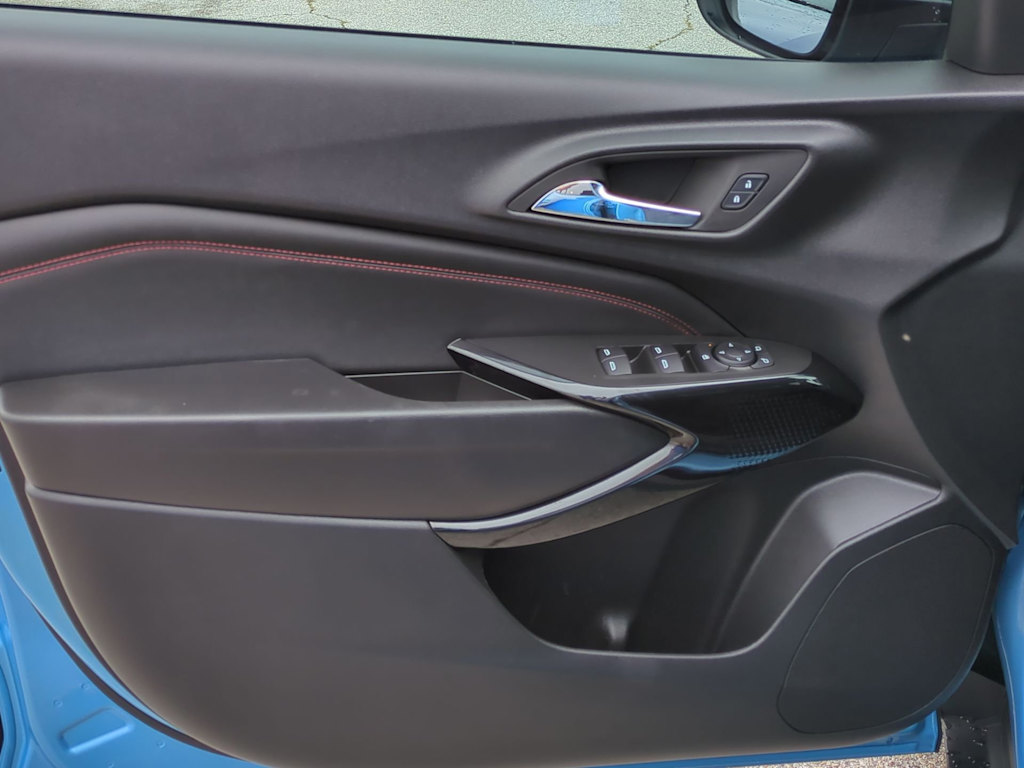 2025 Chevrolet Trax RS 28