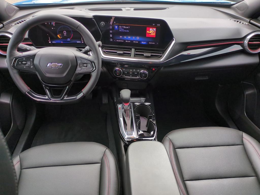 2025 Chevrolet Trax RS 13