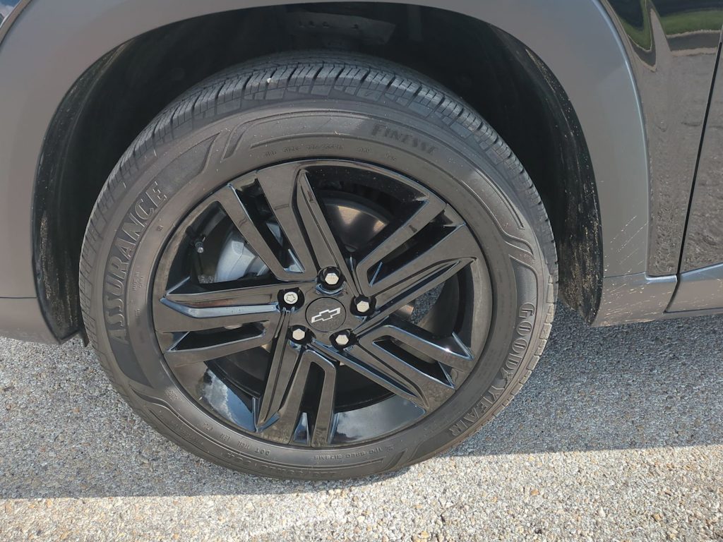 Thumbnail: 2025 Chevrolet Trax - 8