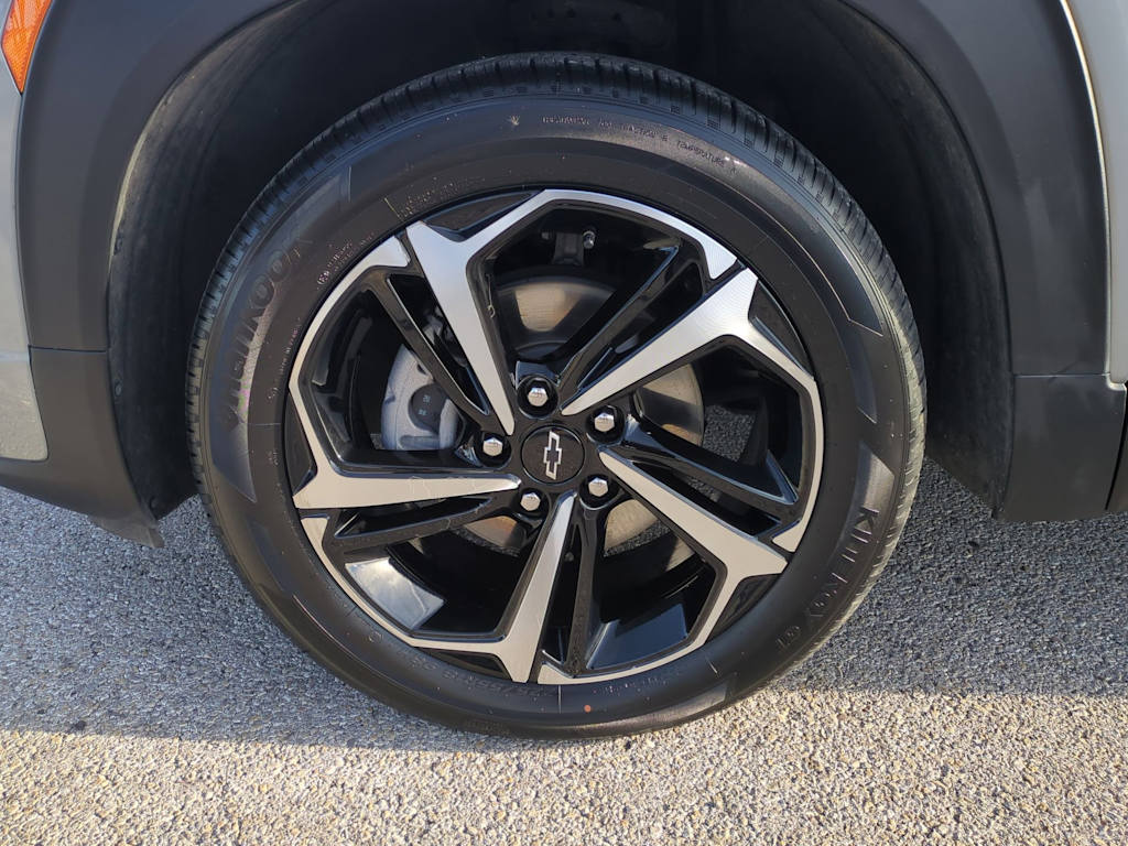 Thumbnail: 2023 Chevrolet TrailBlazer - 8