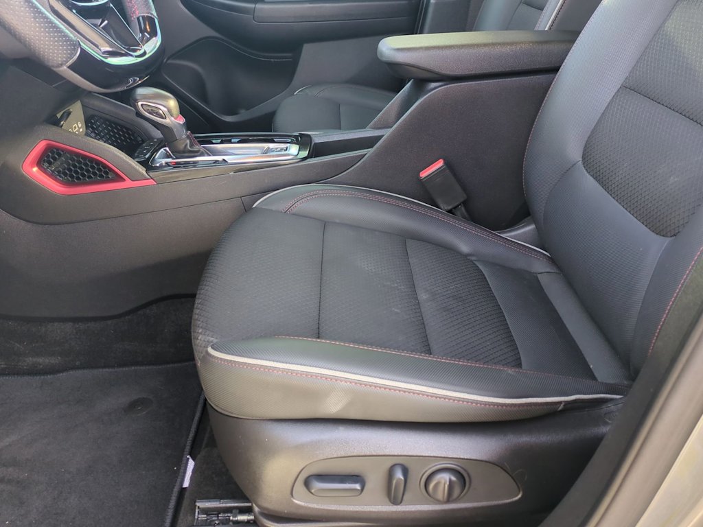 Thumbnail: 2023 Chevrolet TrailBlazer - 11