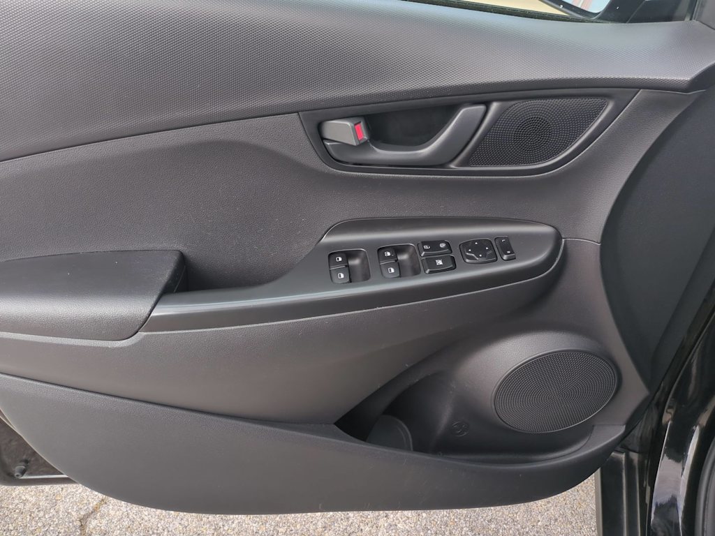 Thumbnail: 2022 Hyundai Kona - 28