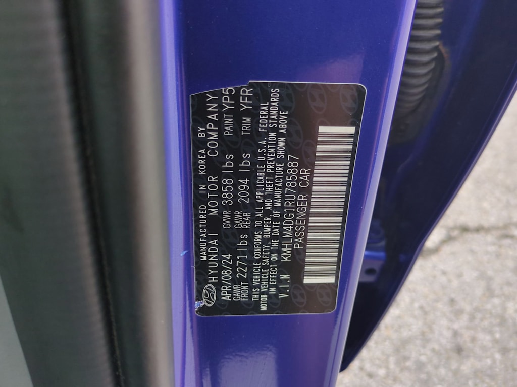 Thumbnail: 2024 Hyundai Elantra - 33