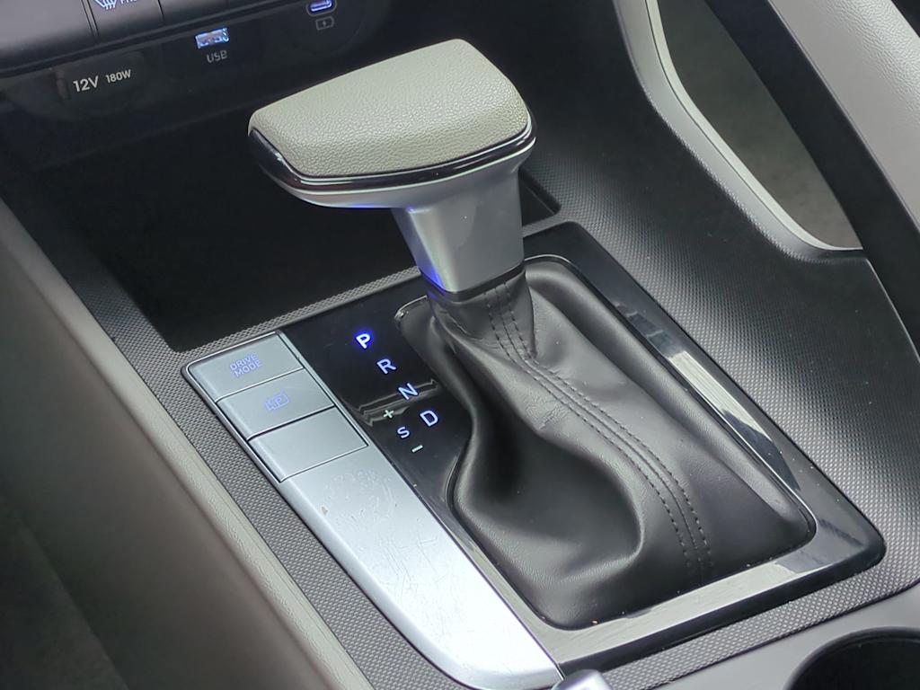 Thumbnail: 2024 Hyundai Elantra - 15