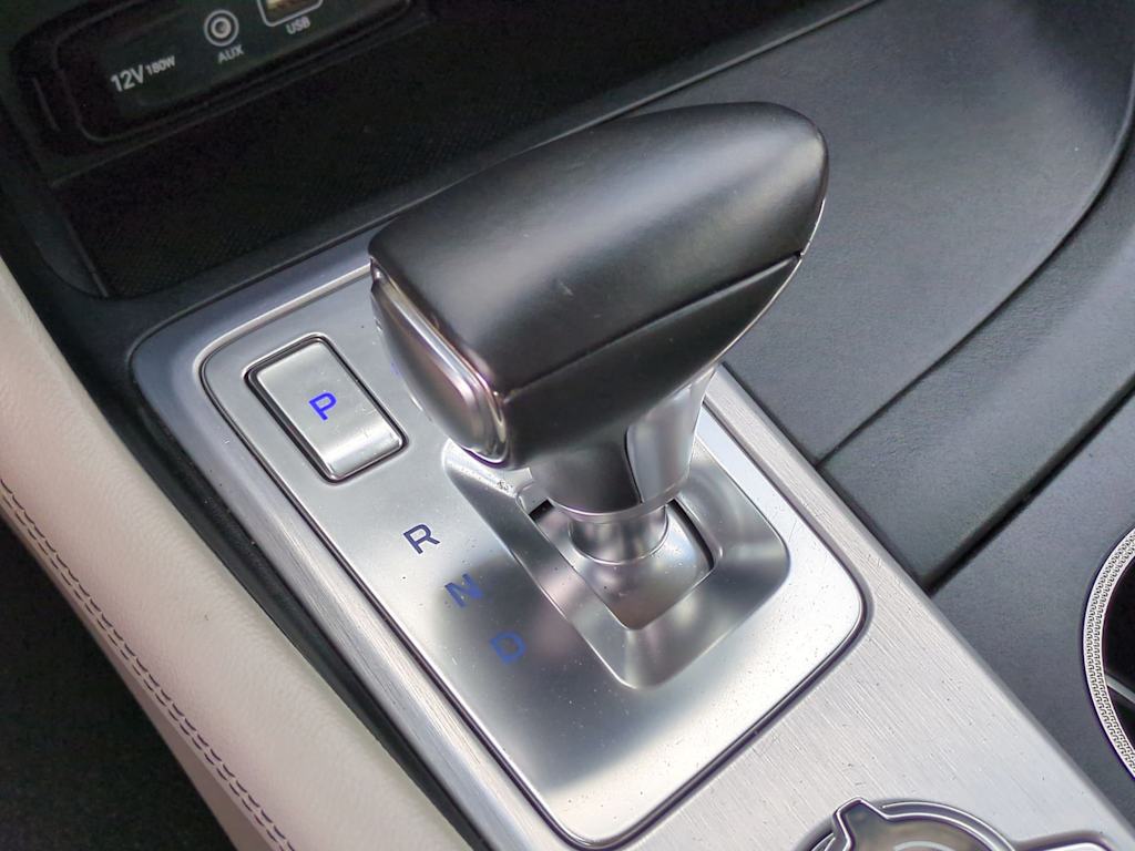 2021 Genesis G70 Elite 17