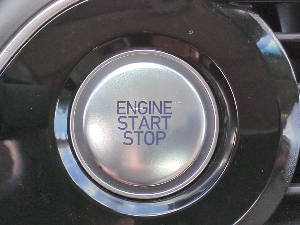 2021 Genesis G70 Elite 26