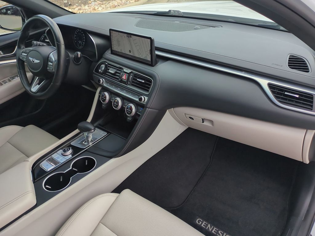 Thumbnail: 2023 Genesis G70 - 13