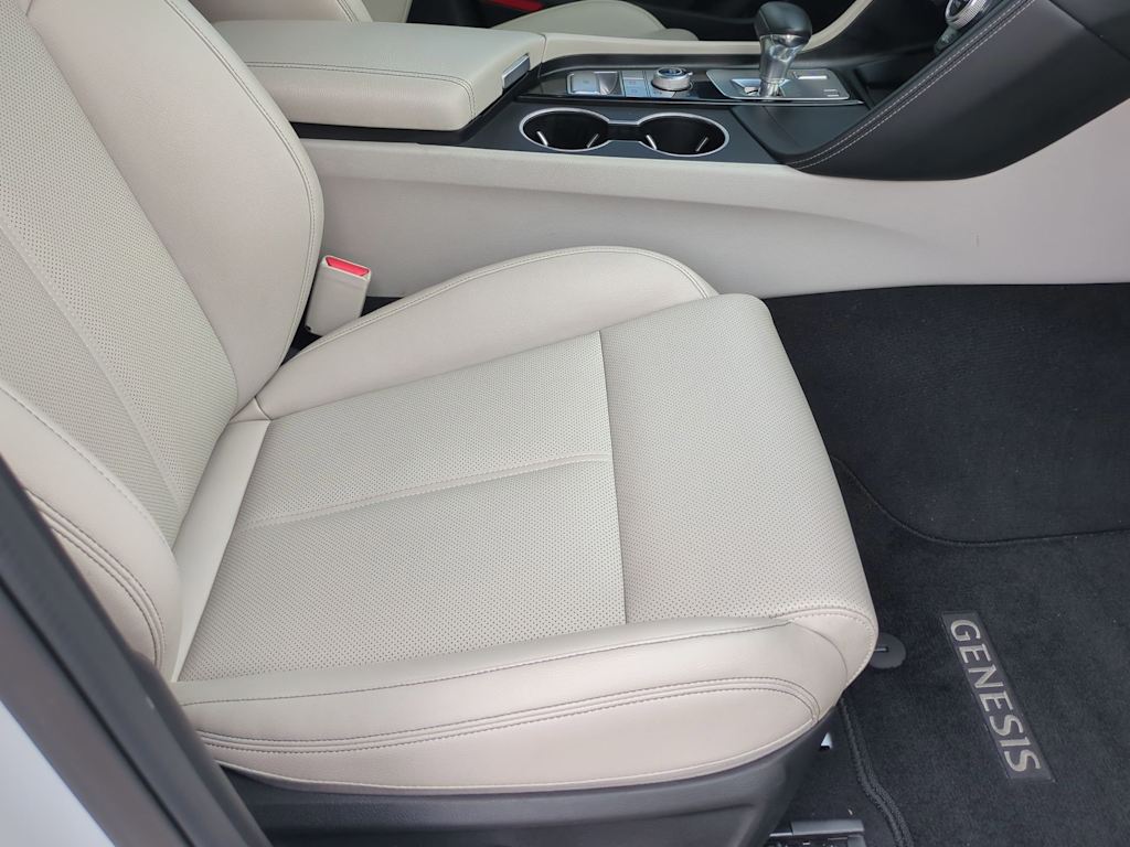 Thumbnail: 2023 Genesis G70 - 11