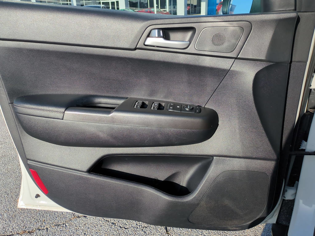 Thumbnail: 2021 Kia Sportage - 28