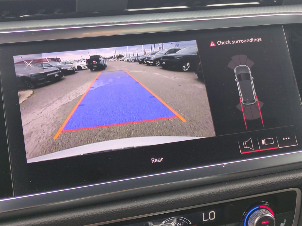 Thumbnail: 2024 Audi Q3 - 24