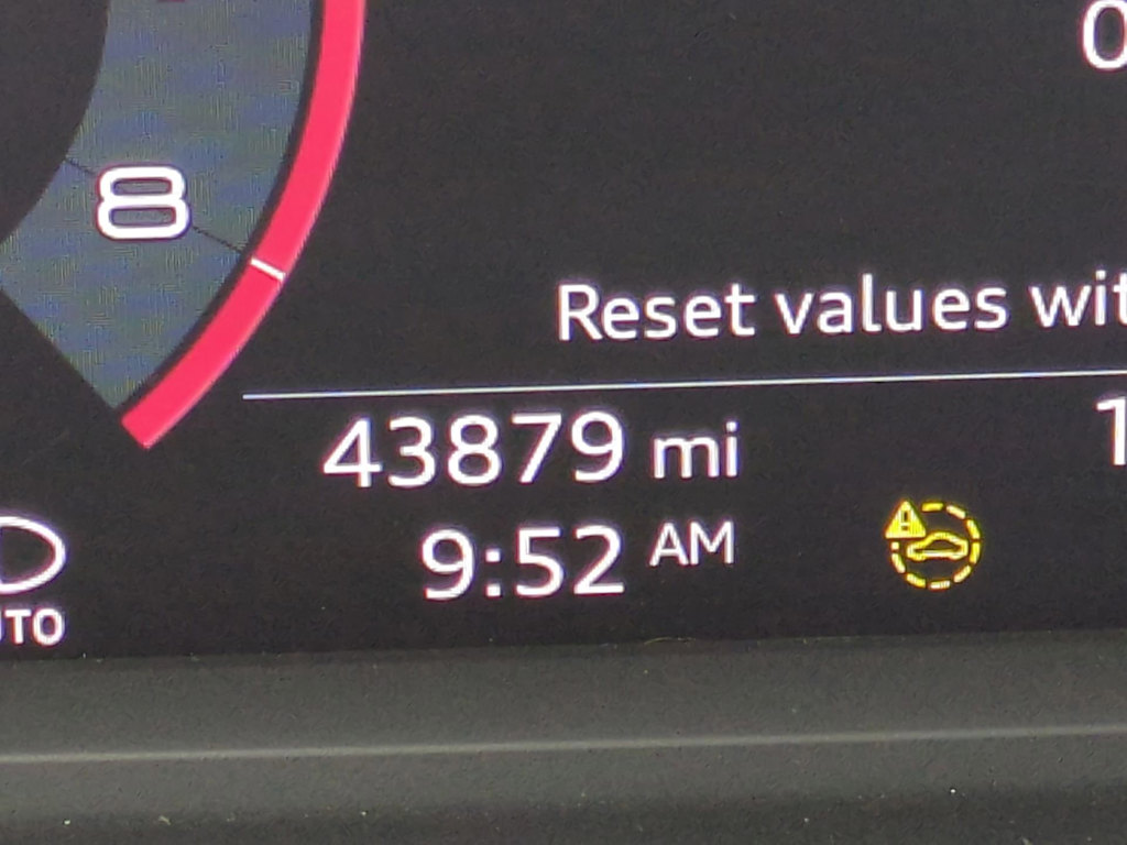 Thumbnail: 2024 Audi Q3 - 23