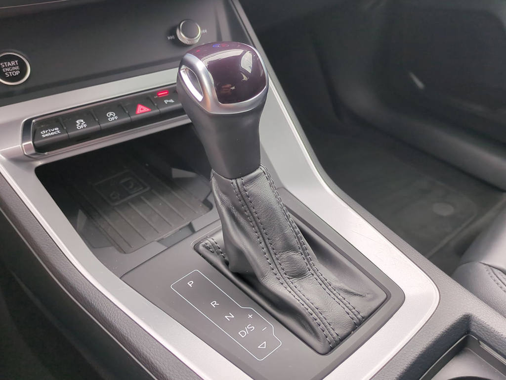 Thumbnail: 2024 Audi Q3 - 15