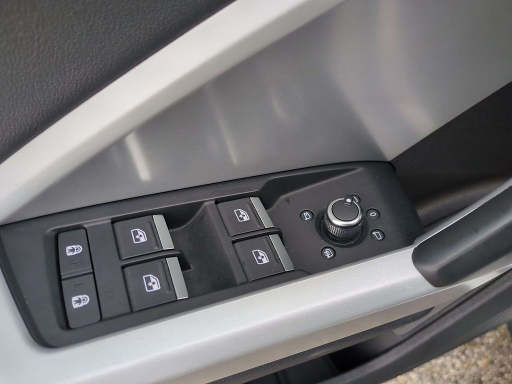 Thumbnail: 2024 Audi Q3 - 31