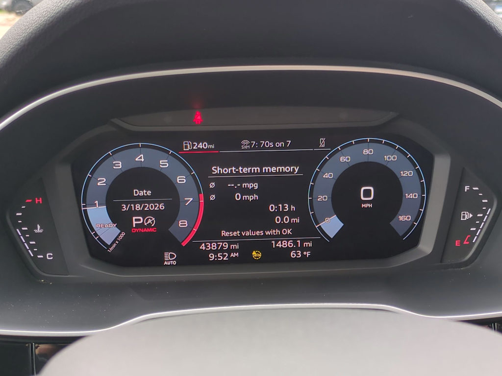 Thumbnail: 2024 Audi Q3 - 16