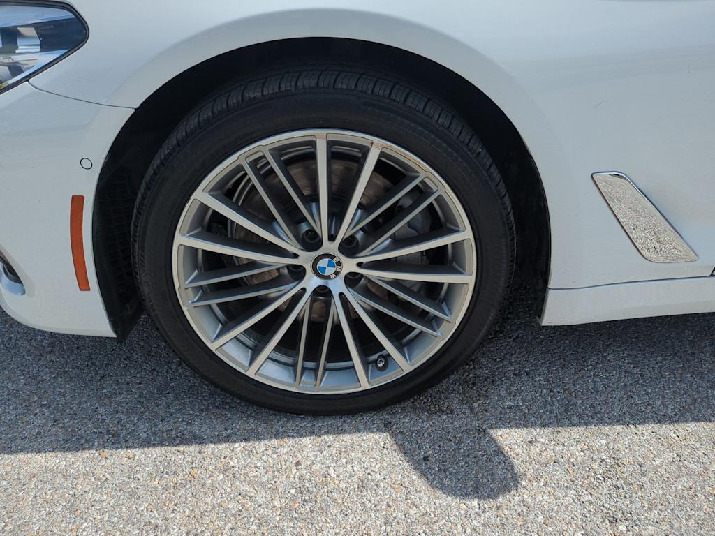 Thumbnail: 2018 BMW 5 Series - 8