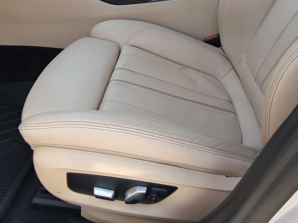 Thumbnail: 2018 BMW 5 Series - 28