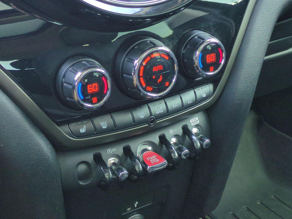 Thumbnail: 2023 MINI Cooper Countryman - 28