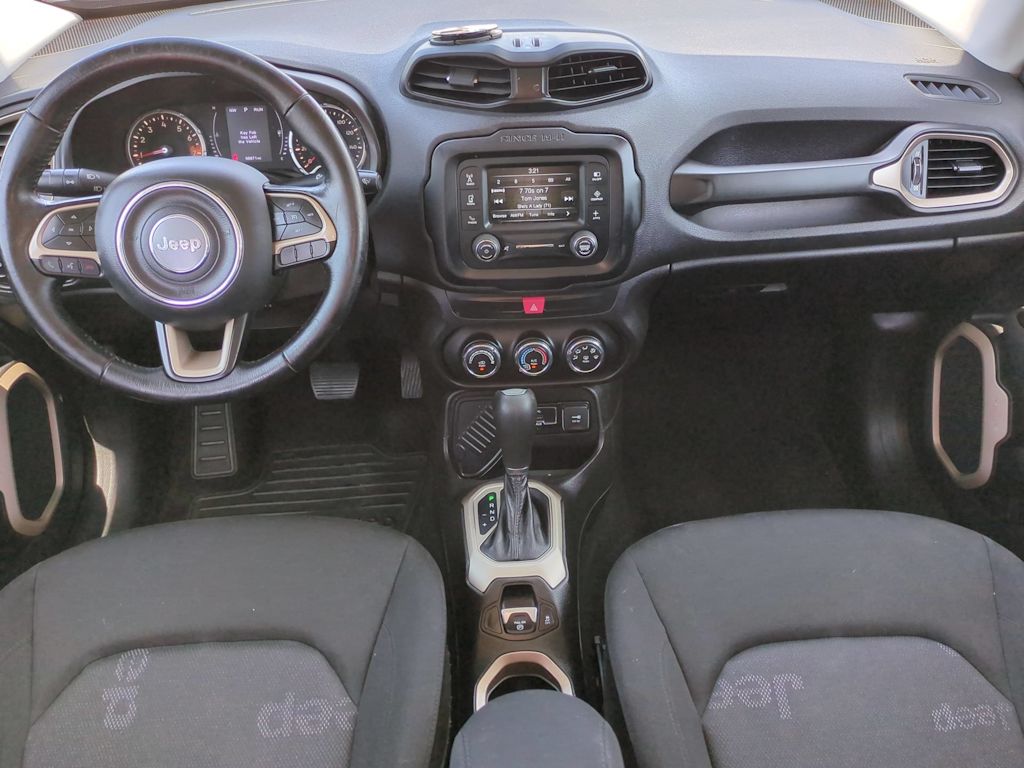 Thumbnail: 2017 Jeep Renegade - 10