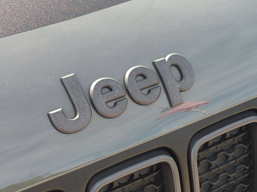 Thumbnail: 2022 Jeep Renegade - 7