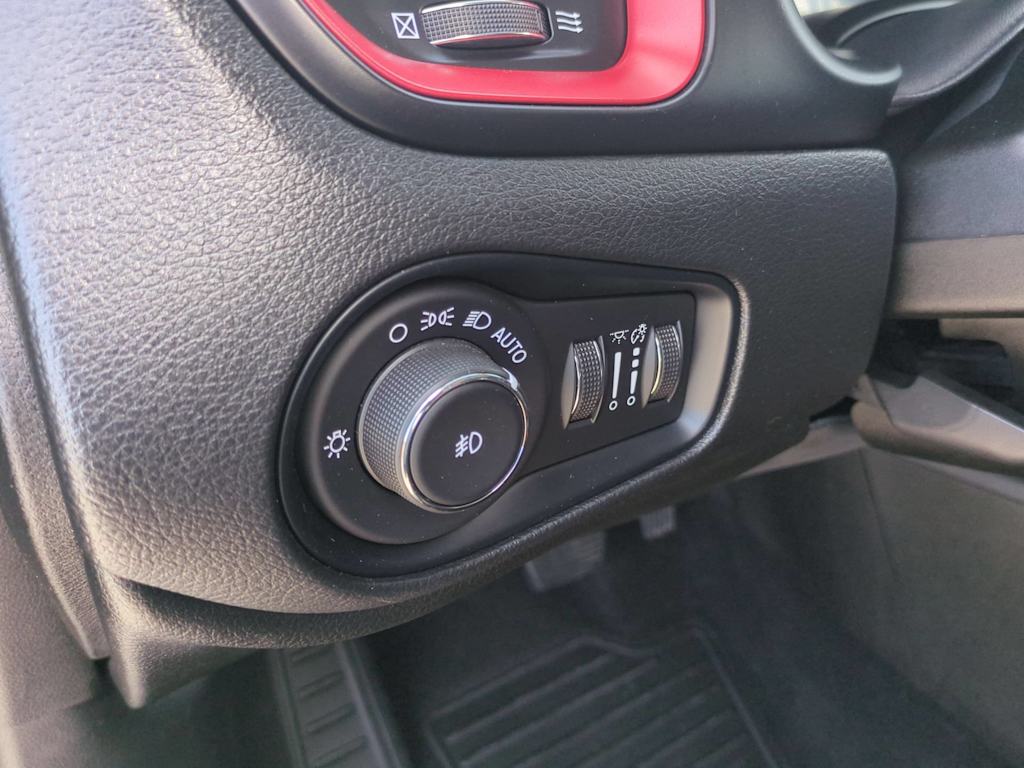 Thumbnail: 2022 Jeep Renegade - 35