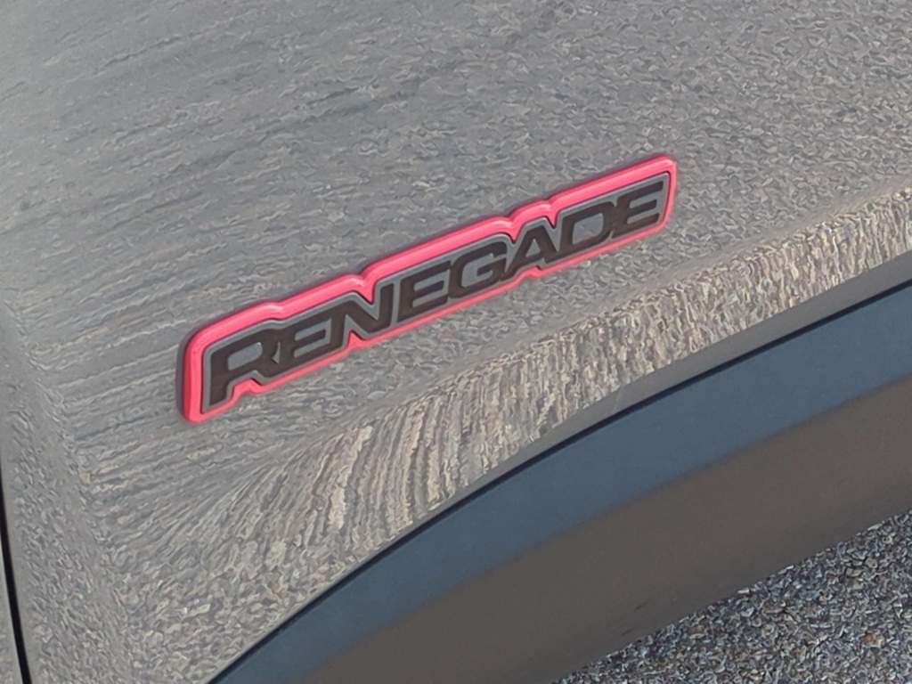 Thumbnail: 2022 Jeep Renegade - 34