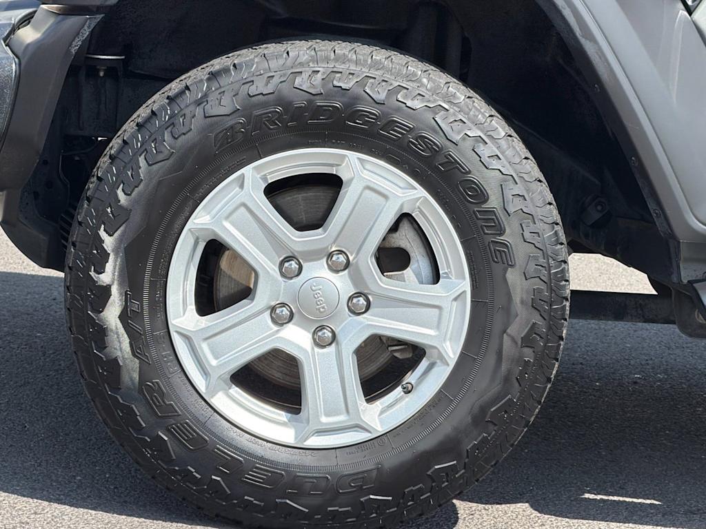 Thumbnail: 2021 Jeep Wrangler - 8