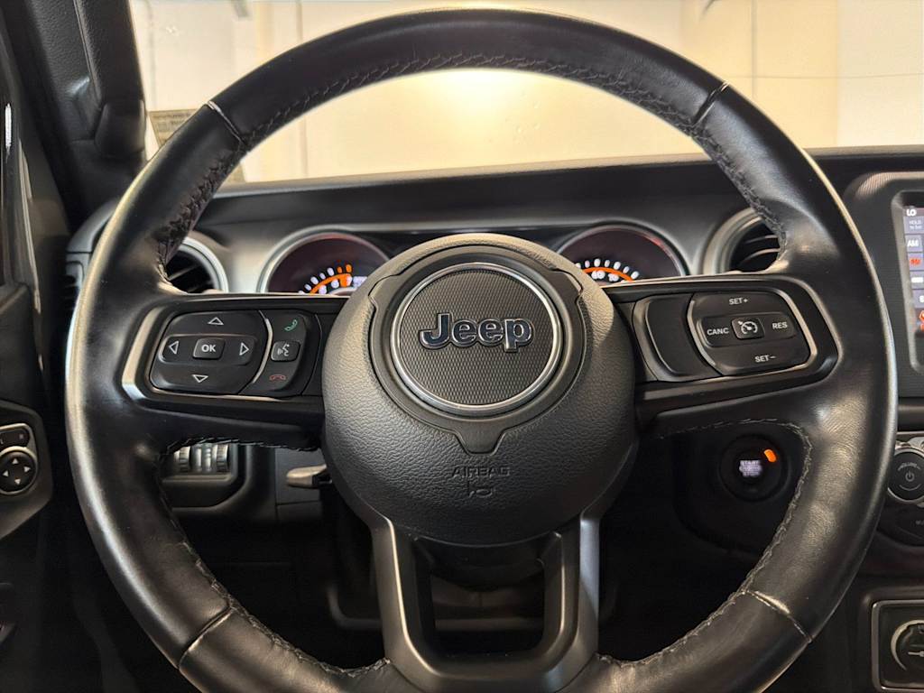 Thumbnail: 2021 Jeep Wrangler - 13