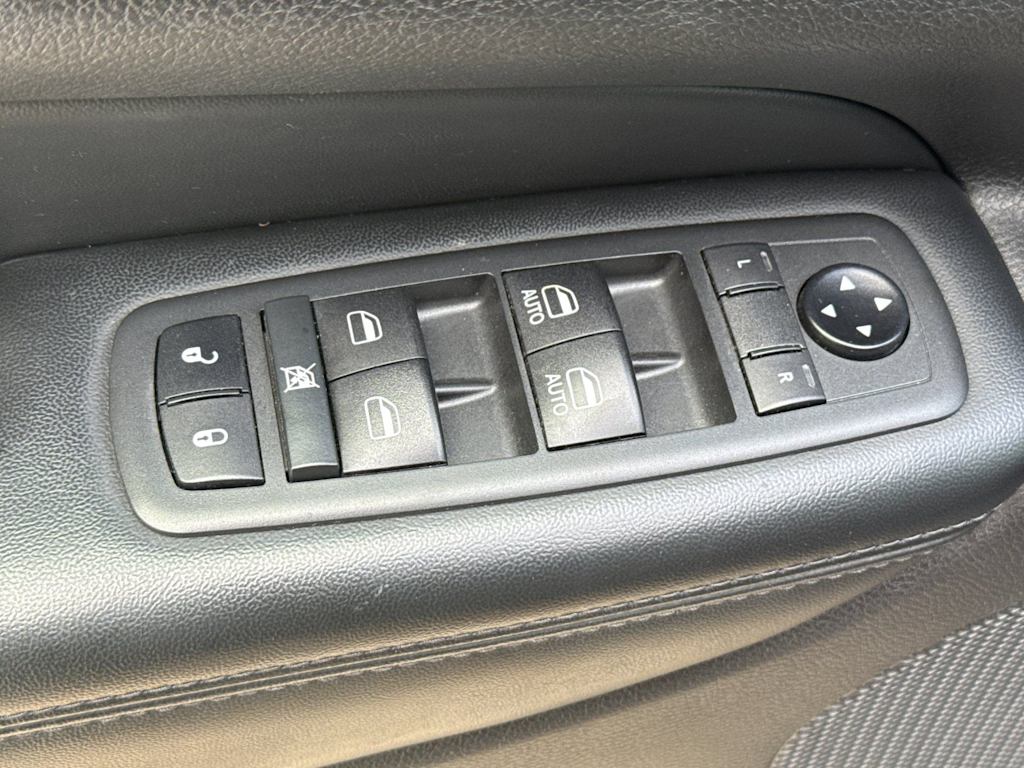 Thumbnail: 2020 Jeep Grand Cherokee - 22