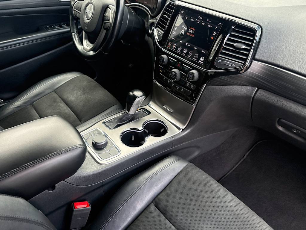 Thumbnail: 2020 Jeep Grand Cherokee - 12
