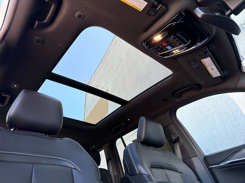 Thumbnail: 2024 Jeep Grand Cherokee - 22