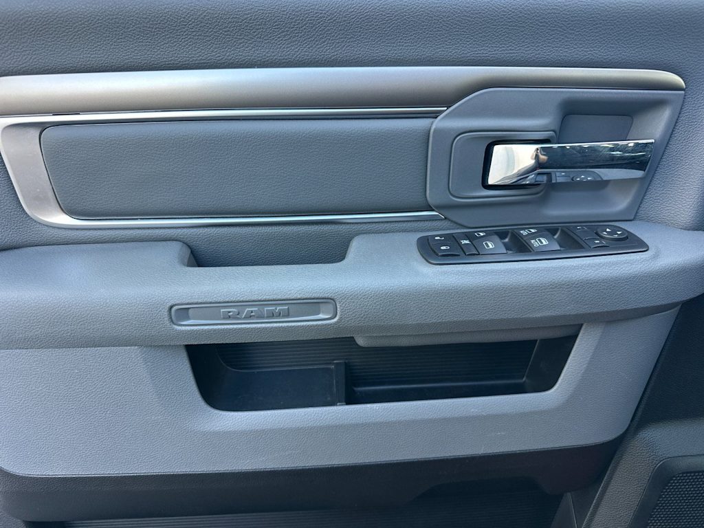 Thumbnail: 2020 RAM 1500 - 19