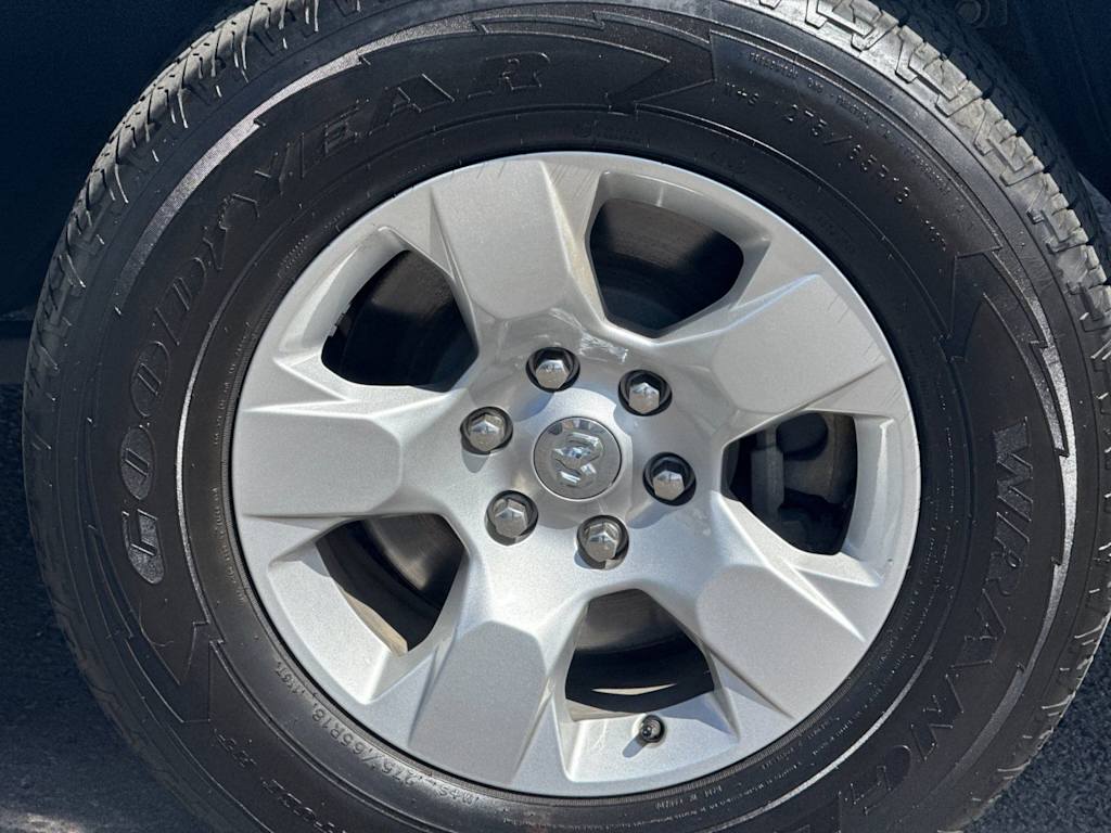 Thumbnail: 2025 RAM 1500 - 8