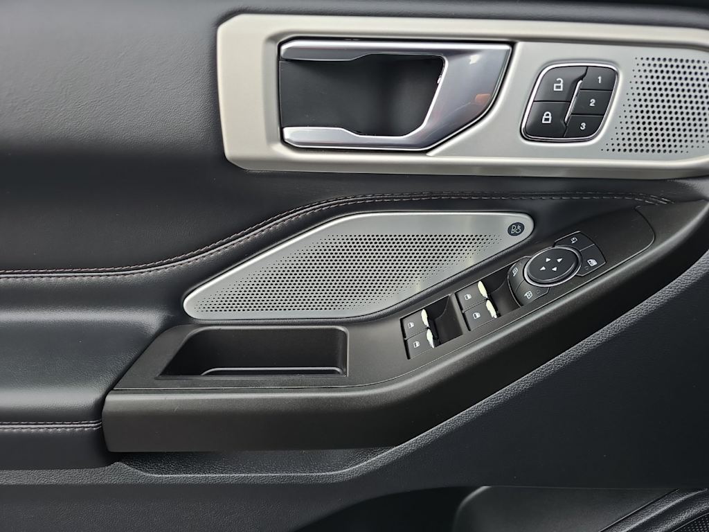 Thumbnail: 2020 Ford Explorer - 19