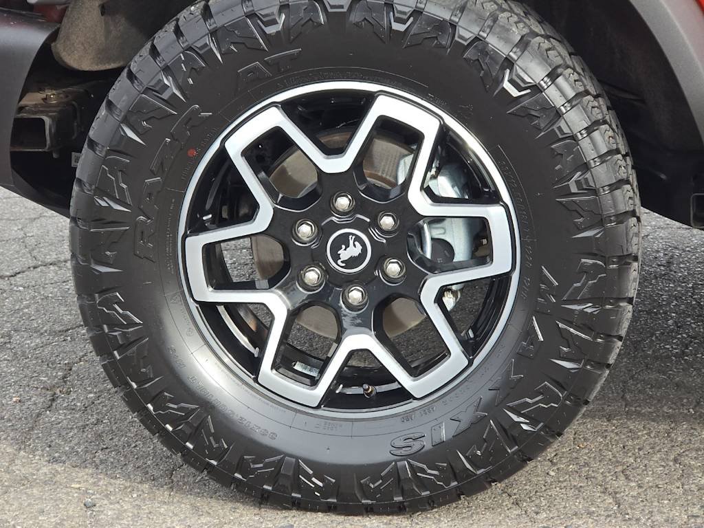 Thumbnail: 2022 Ford Bronco - 8