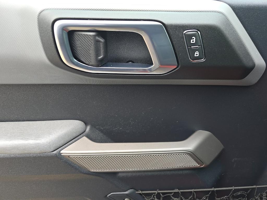 Thumbnail: 2022 Ford Bronco - 22