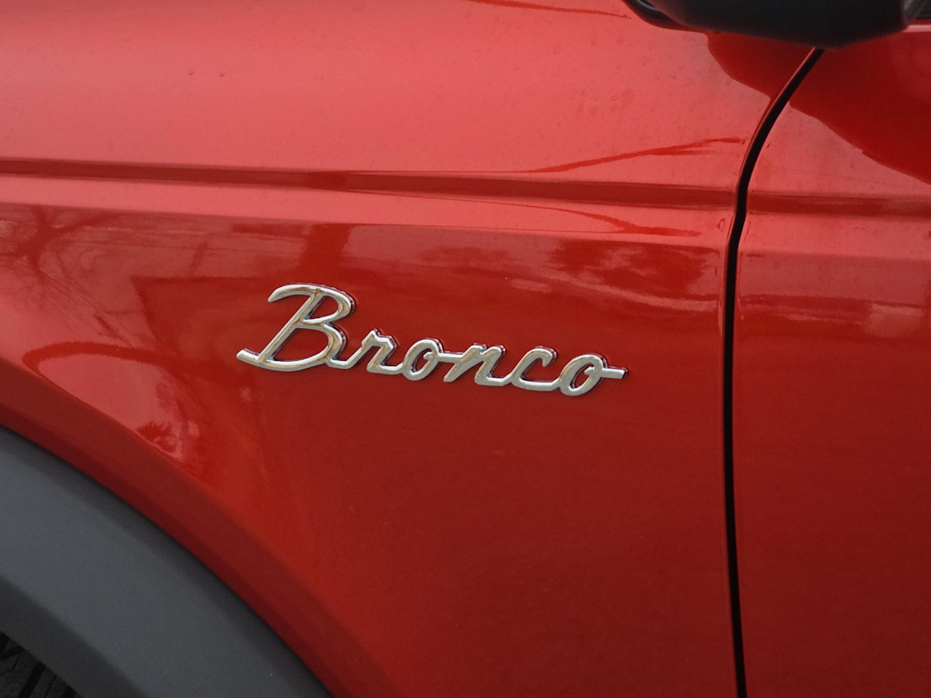 Thumbnail: 2022 Ford Bronco - 7