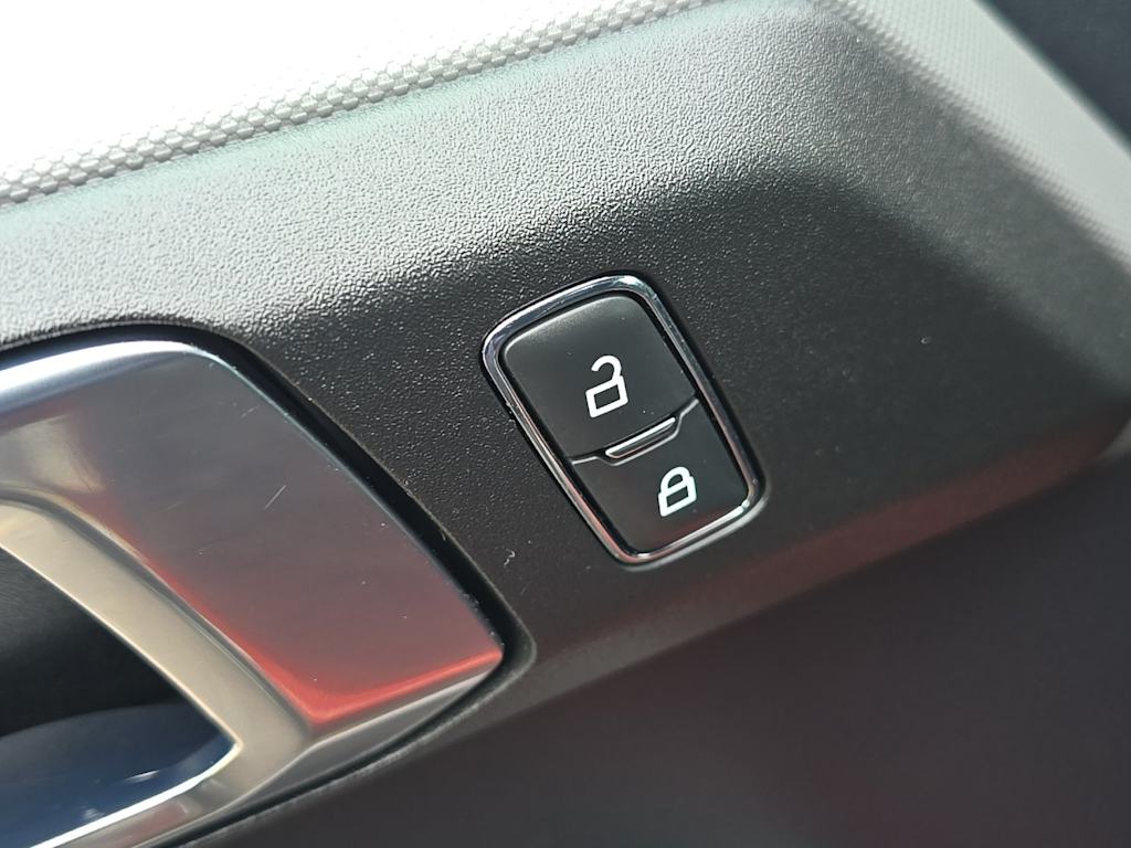 Thumbnail: 2022 Ford Bronco - 23