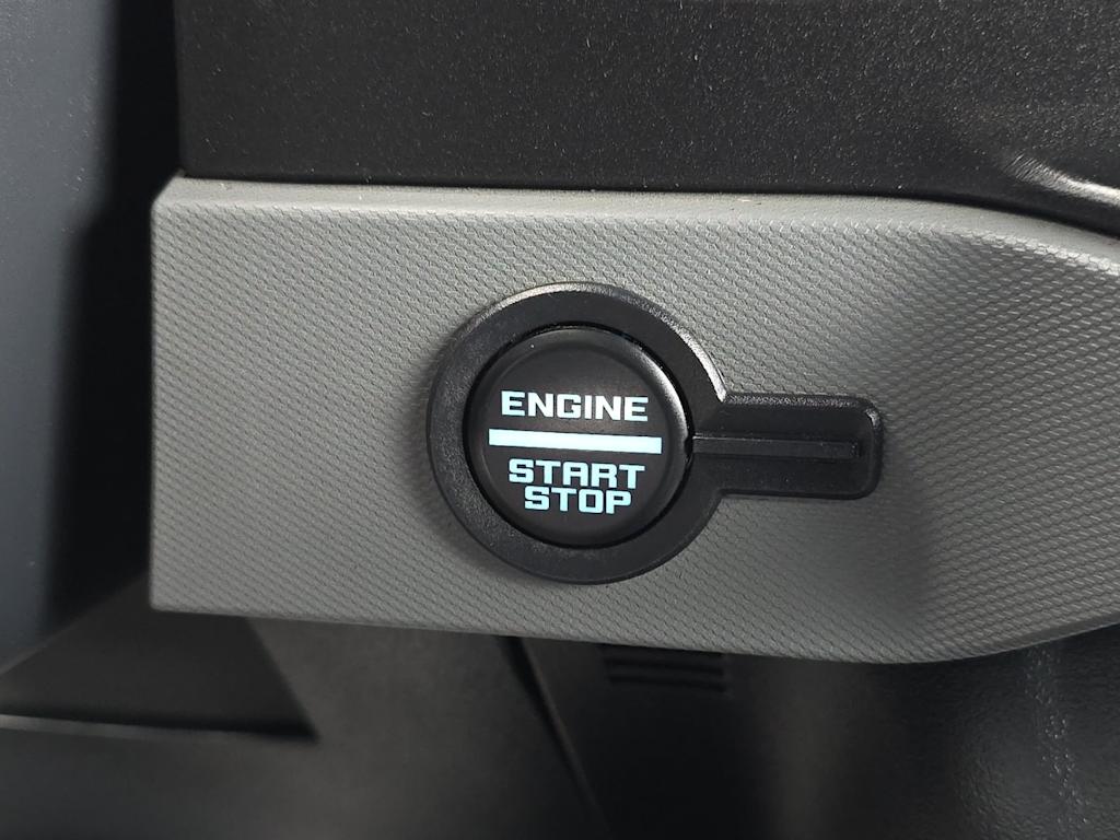 Thumbnail: 2022 Ford Bronco - 26