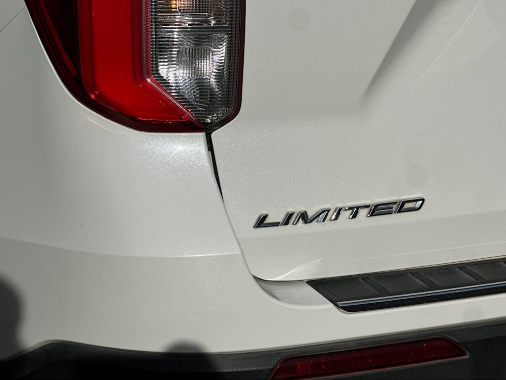 Thumbnail: 2020 Ford Explorer - 5